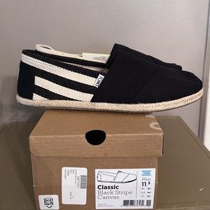 Men’s Classic Black Stripe Canvas Toms